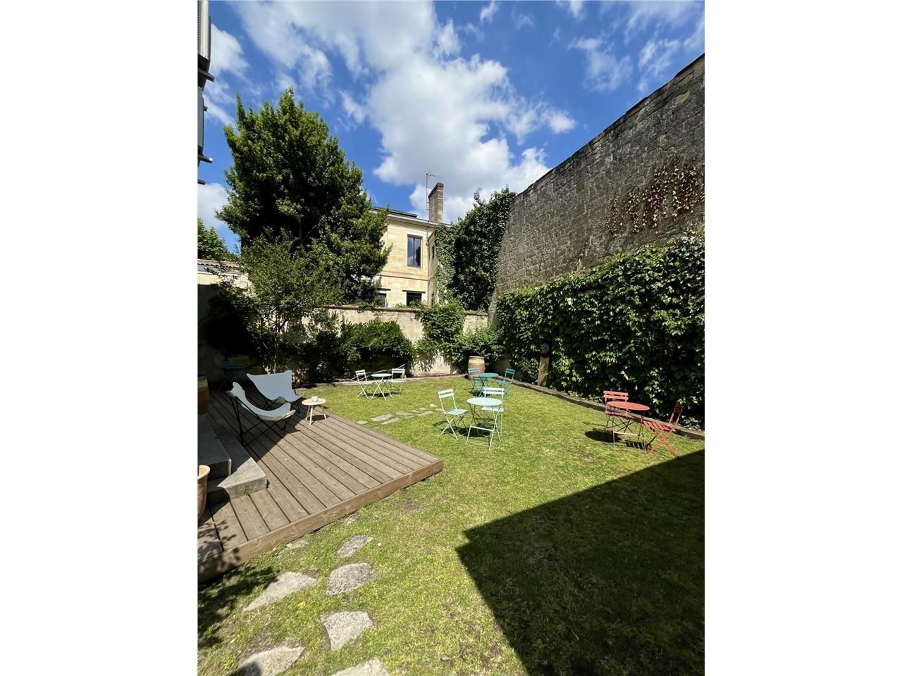 BORDEAUX - CHARTRONS - CBRE vous propose à la loc