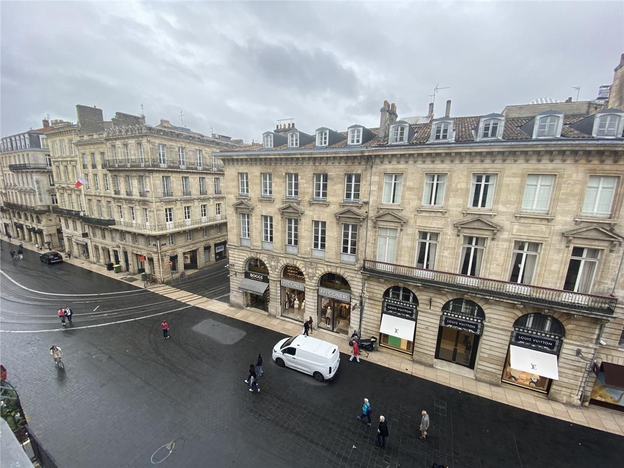 BORDEAUX HYPER-CENTRE - CBRE vous propose une trè