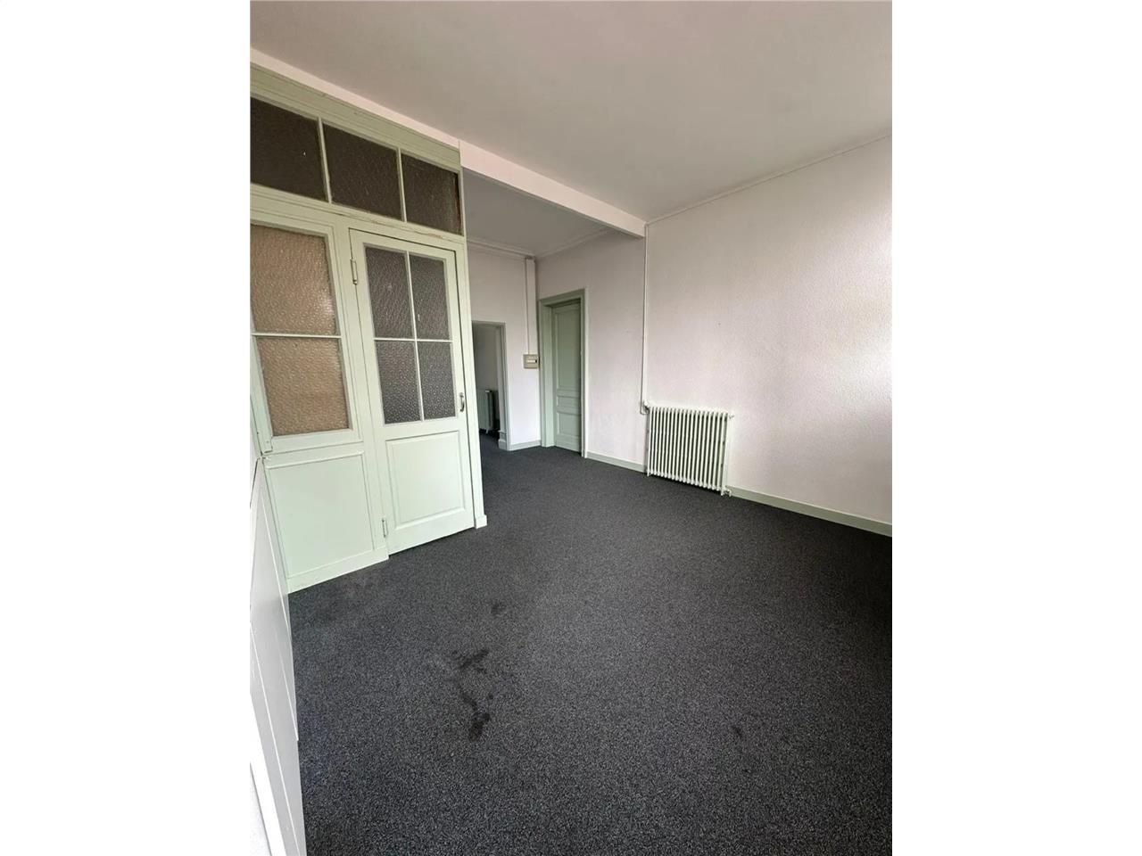 CBRE BORDEAUX vous propose à la location, située 