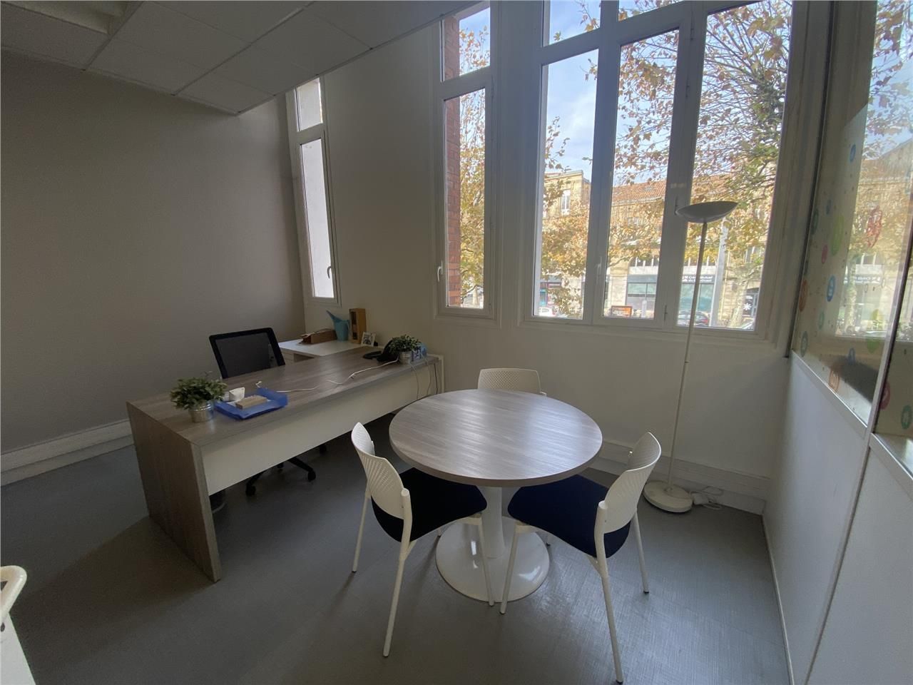 CBRE vous propose à la vente, à proximité de la P