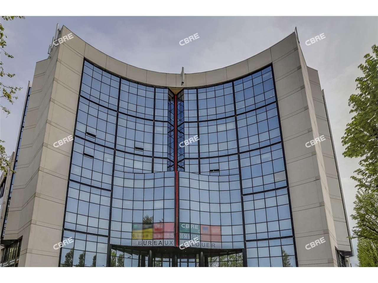 CBRE vous invite à venir visiter ce plateau de bu