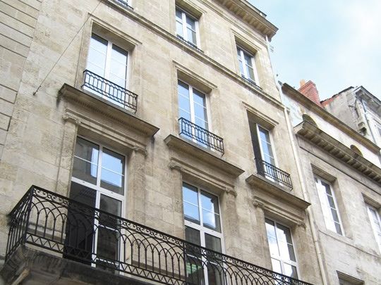 BORDEAUX TRIANGLE D'OR - CBRE vous propose une su