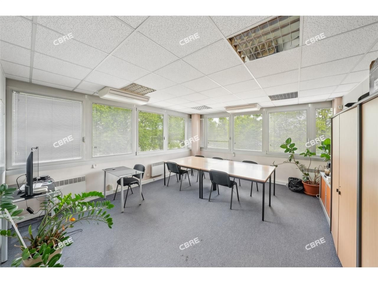 Immeuble de bureaux indépendant de 719 m², dispon