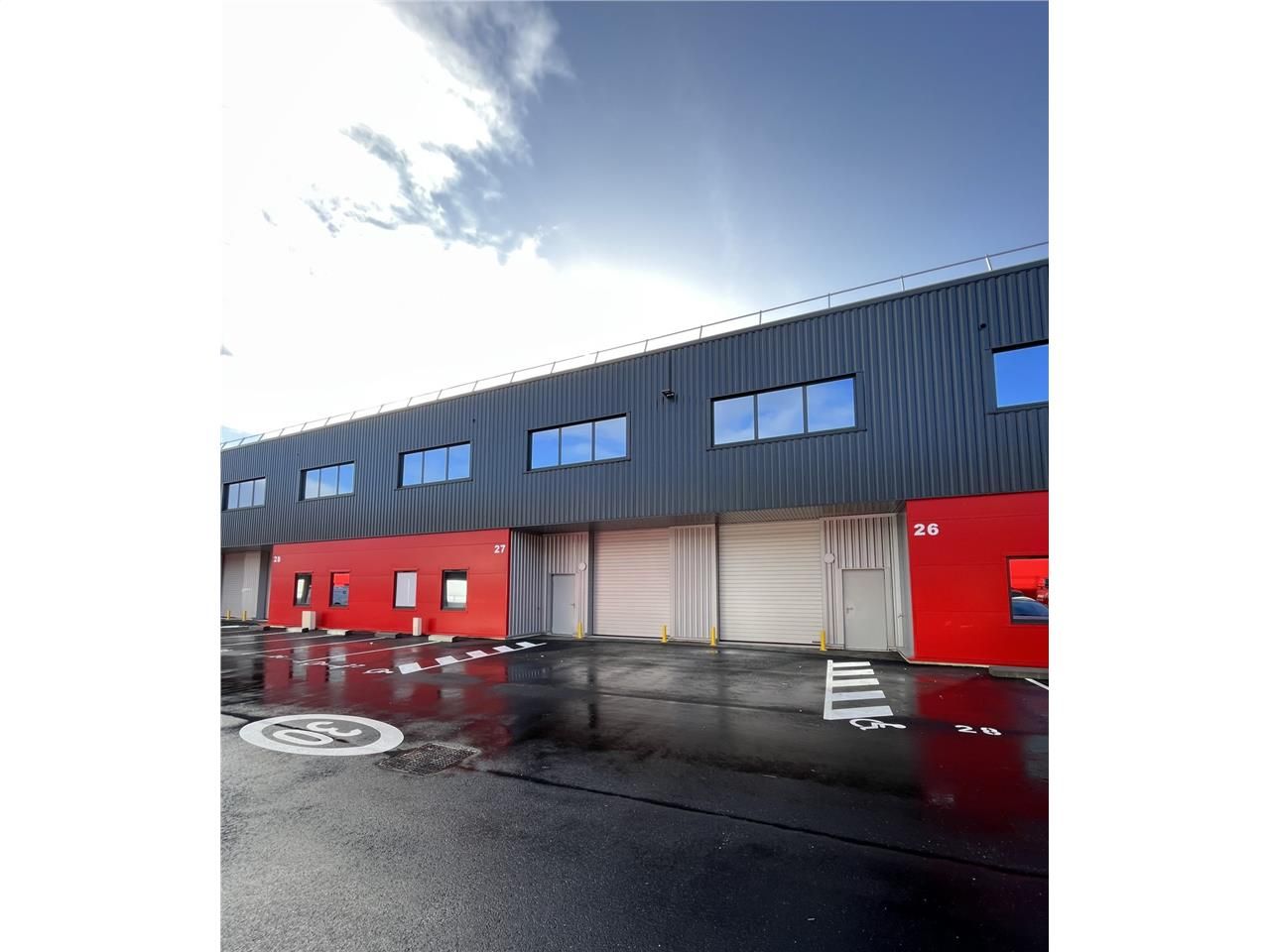 Au sein de la zone d'activités de Tresses, ce par