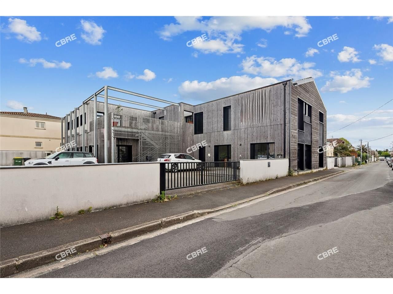 CBRE vous invite à venir visiter ce site à vendre