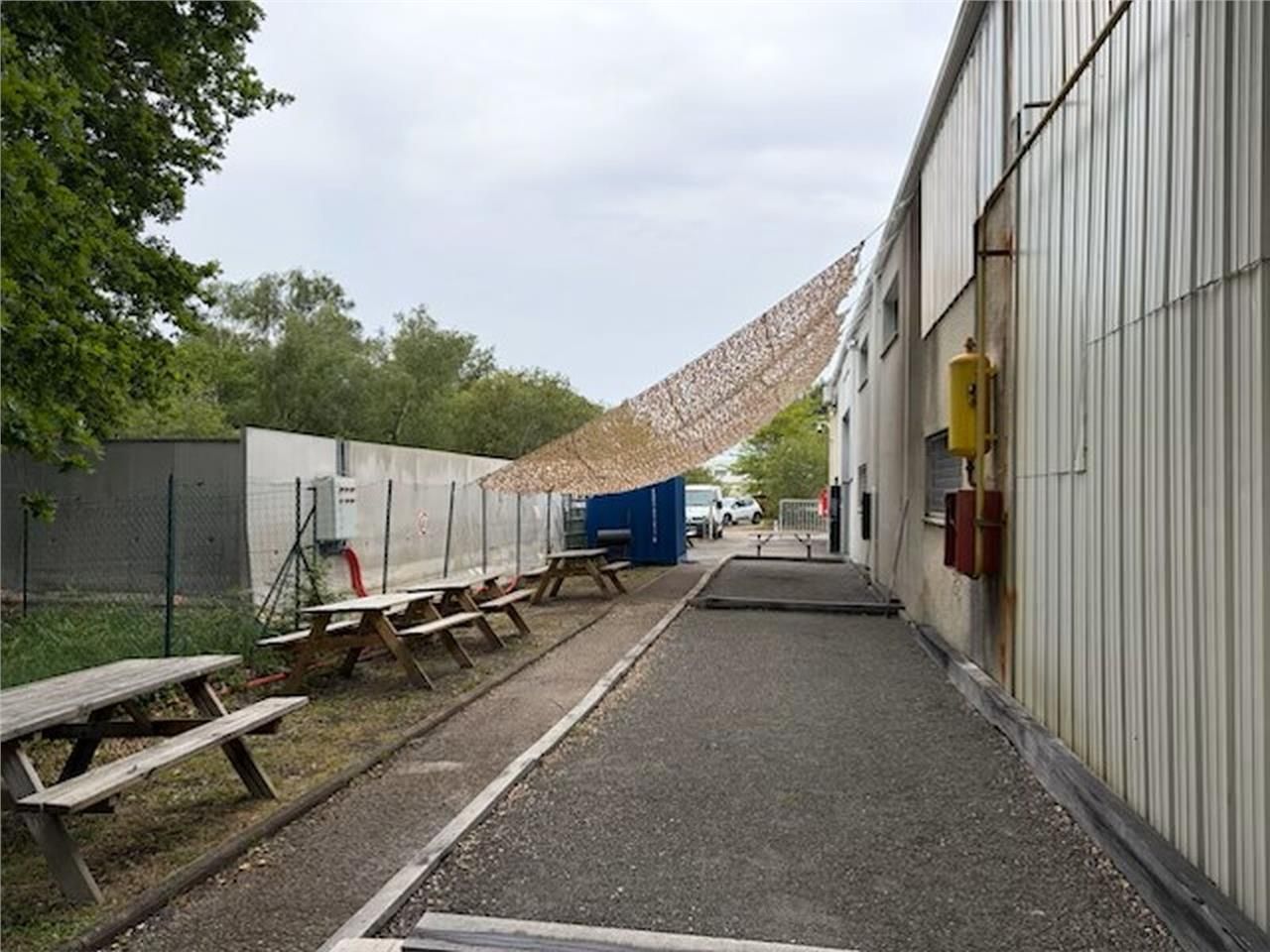 À Vendre ou à Louer : Bâtiment Indépendant au HAI