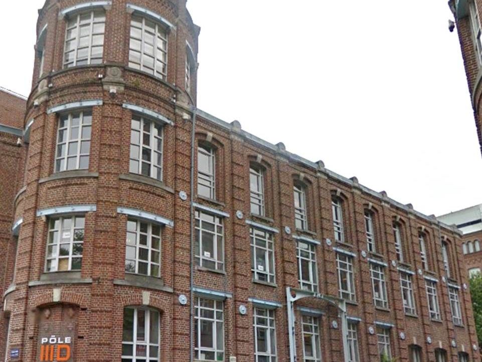 Surfaces de bureaux à vendre ! Nous avons le plai