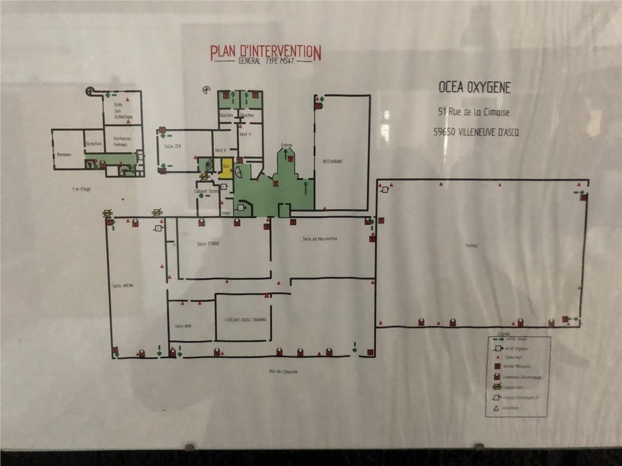 Location entrepots 3400 m² non divisibles