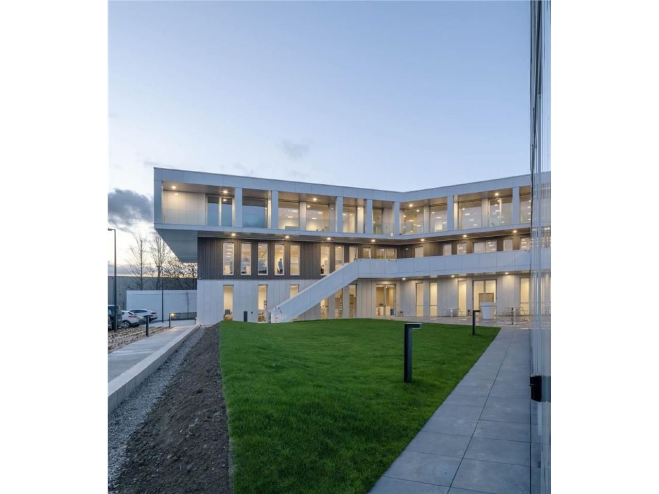 L'immeuble B1 développe sur trois niveaux déployé