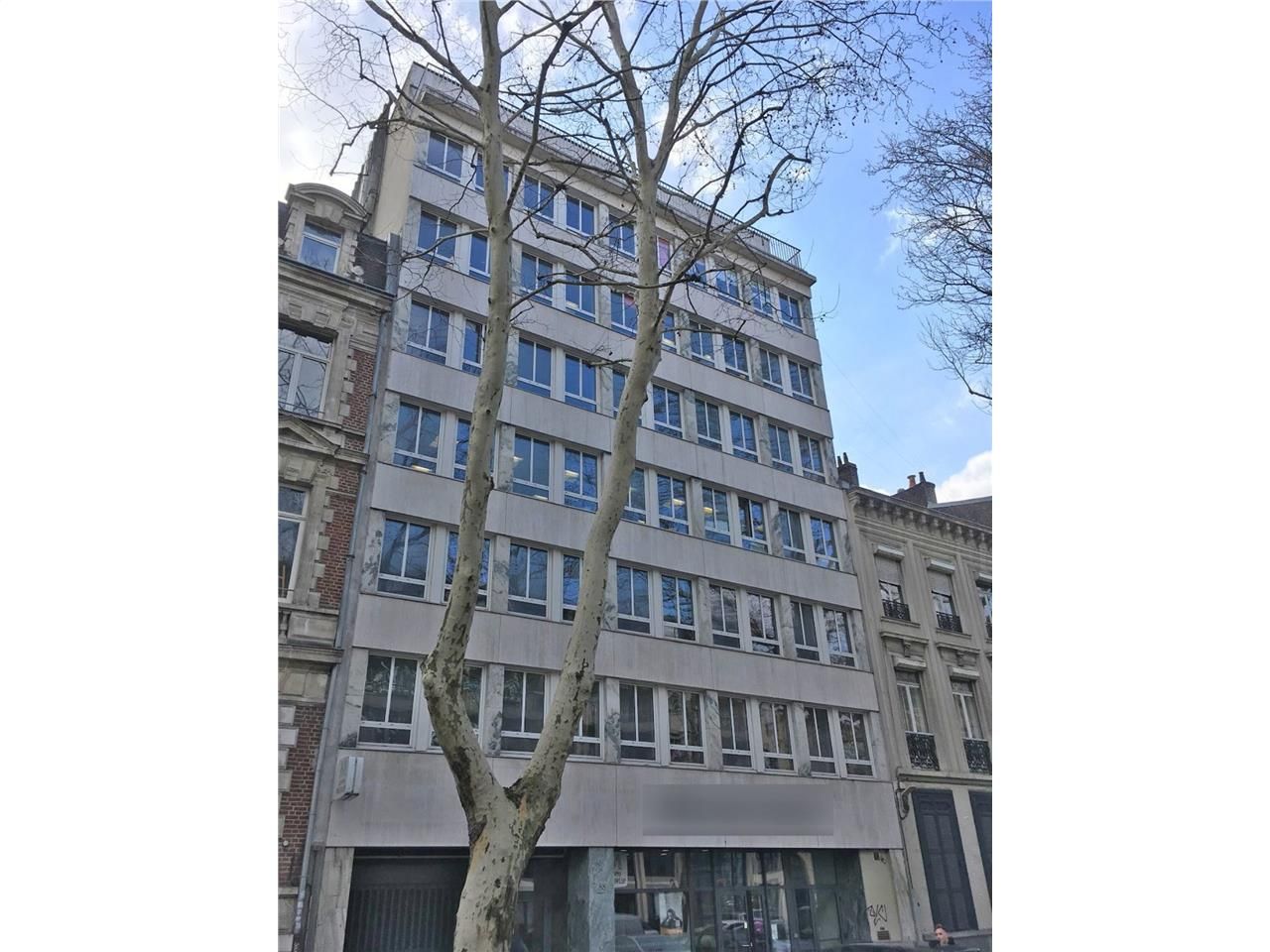 Situé sur le prestigieux boulevard de la Liberté,