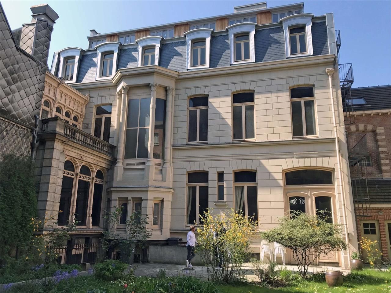 Nous vous proposons un magnifique hôtel particuli