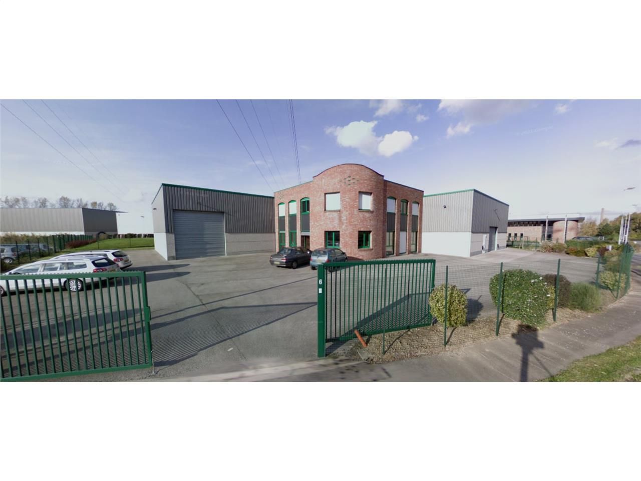 CBRE vous propose à la location, un bâtiment indé