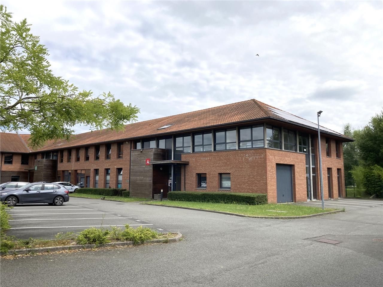 CBRE vous propose à la location, des surfaces de 