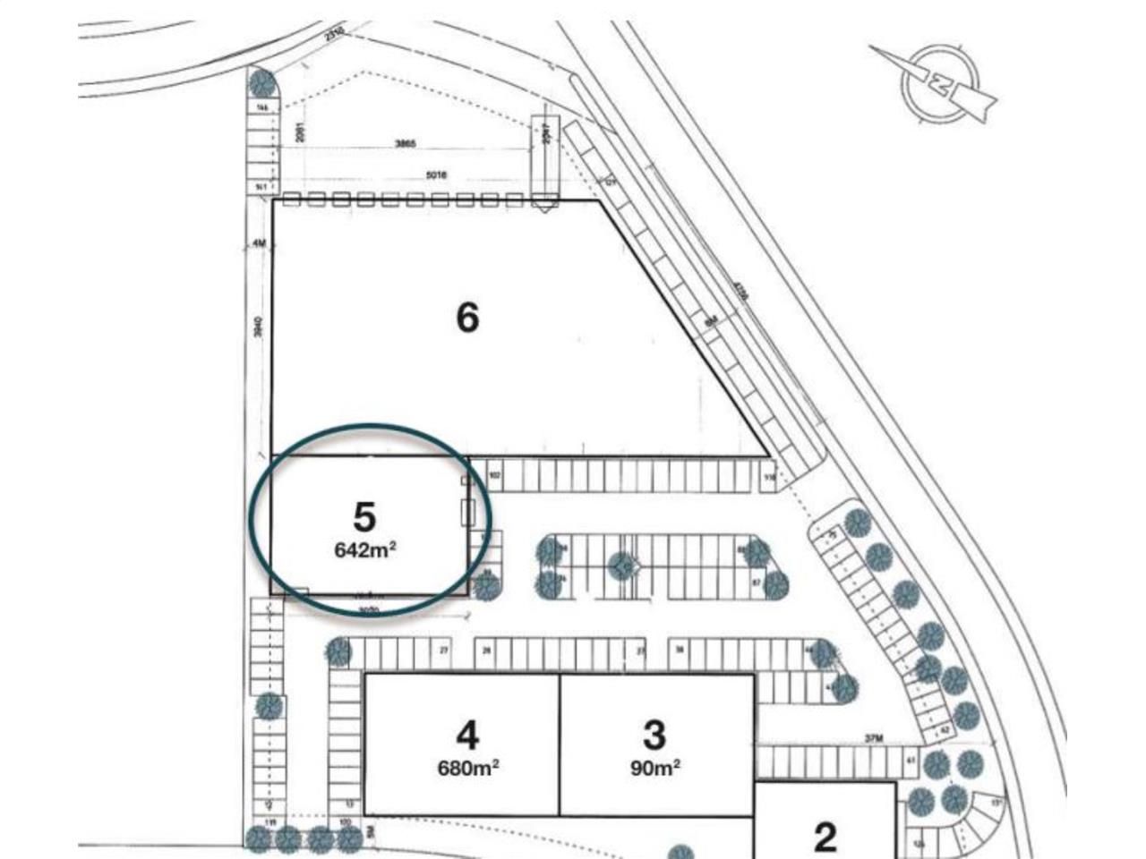 Location entrepots 642 m² non divisibles