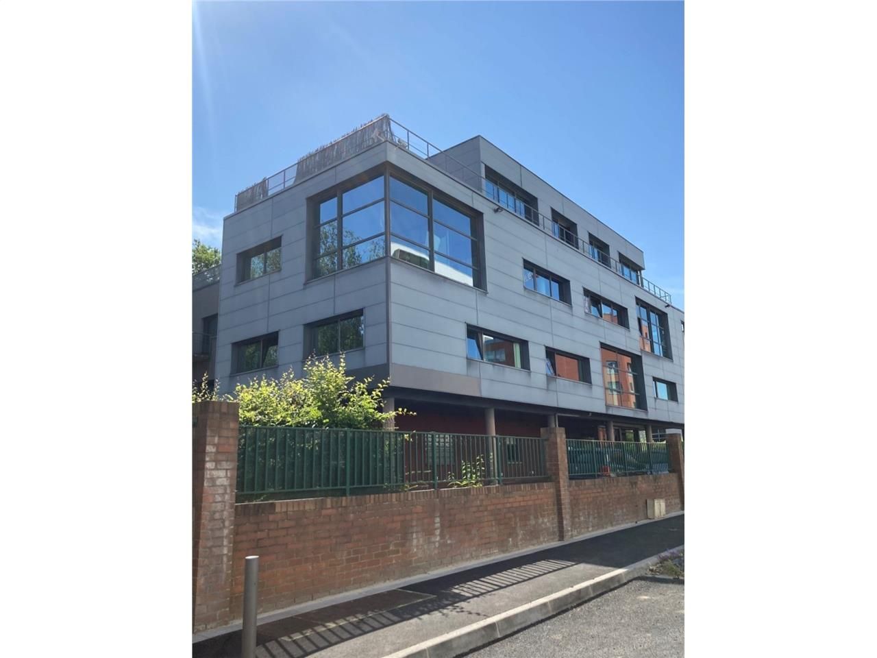 Bureaux à louer! Nous avons le plaisir de vous pr