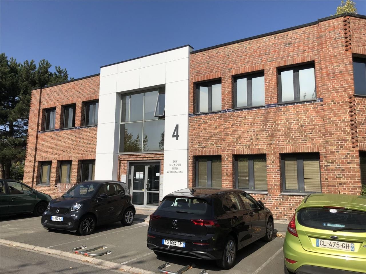 CBRE vous propose à la location deux surfaces de 