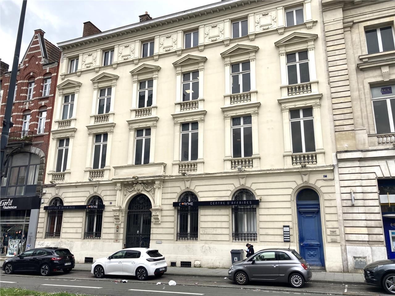 Découvrez cette opportunité rare sur l'avenue Jea