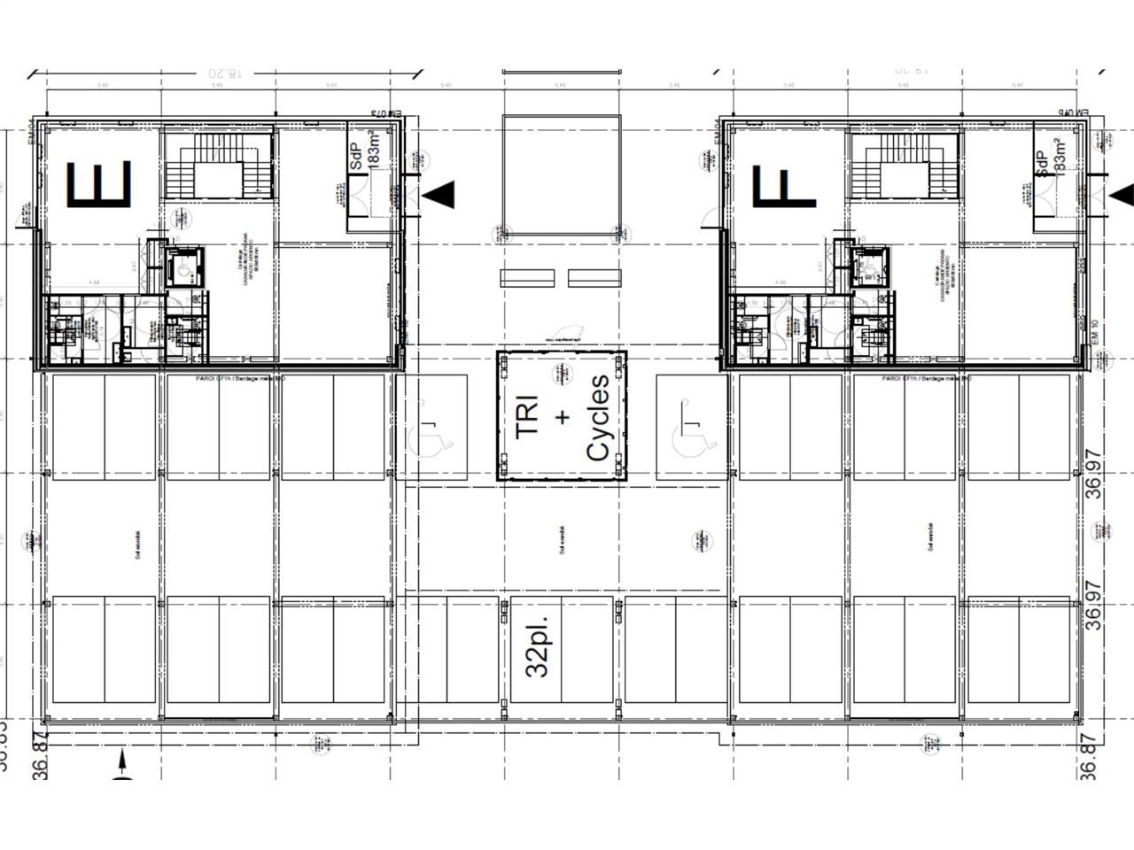 Vente bureaux 821 m² non divisibles