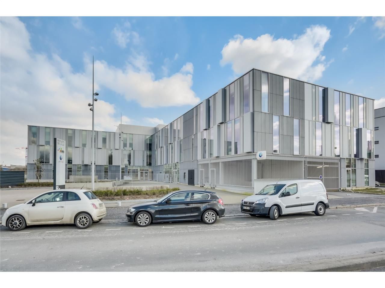 Installez vos équipes dans 394 m² de bureaux au s