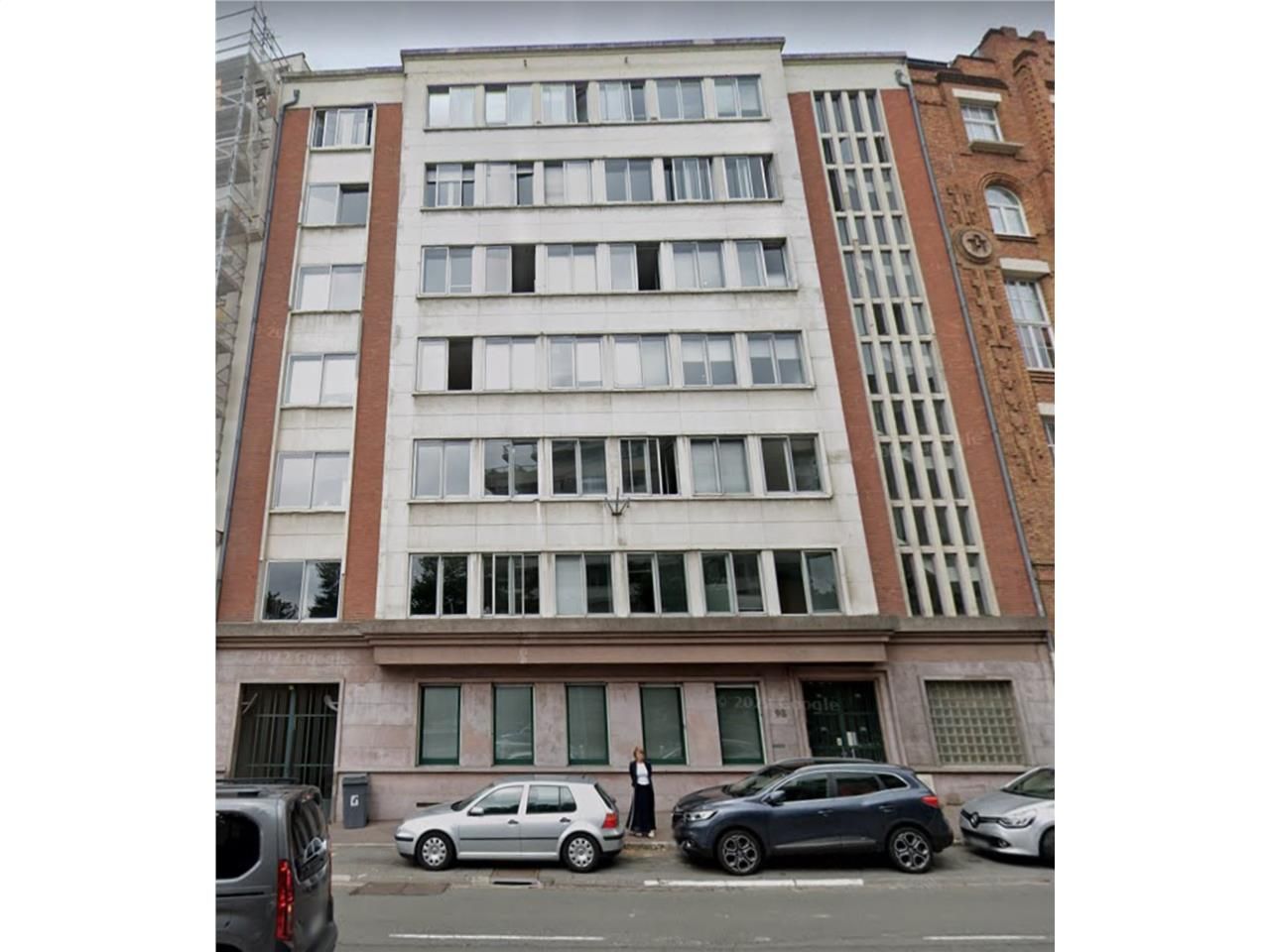 Immeuble en R+6 avec ascenseur, situé en plein co