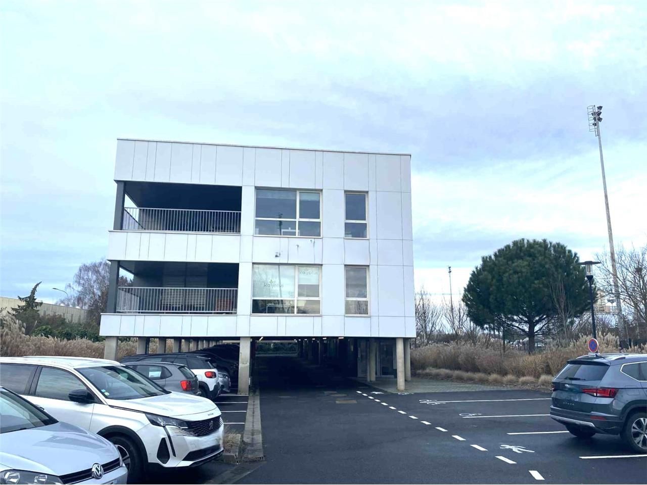 Opportunité rare à Villeneuve d'Ascq : dans un im