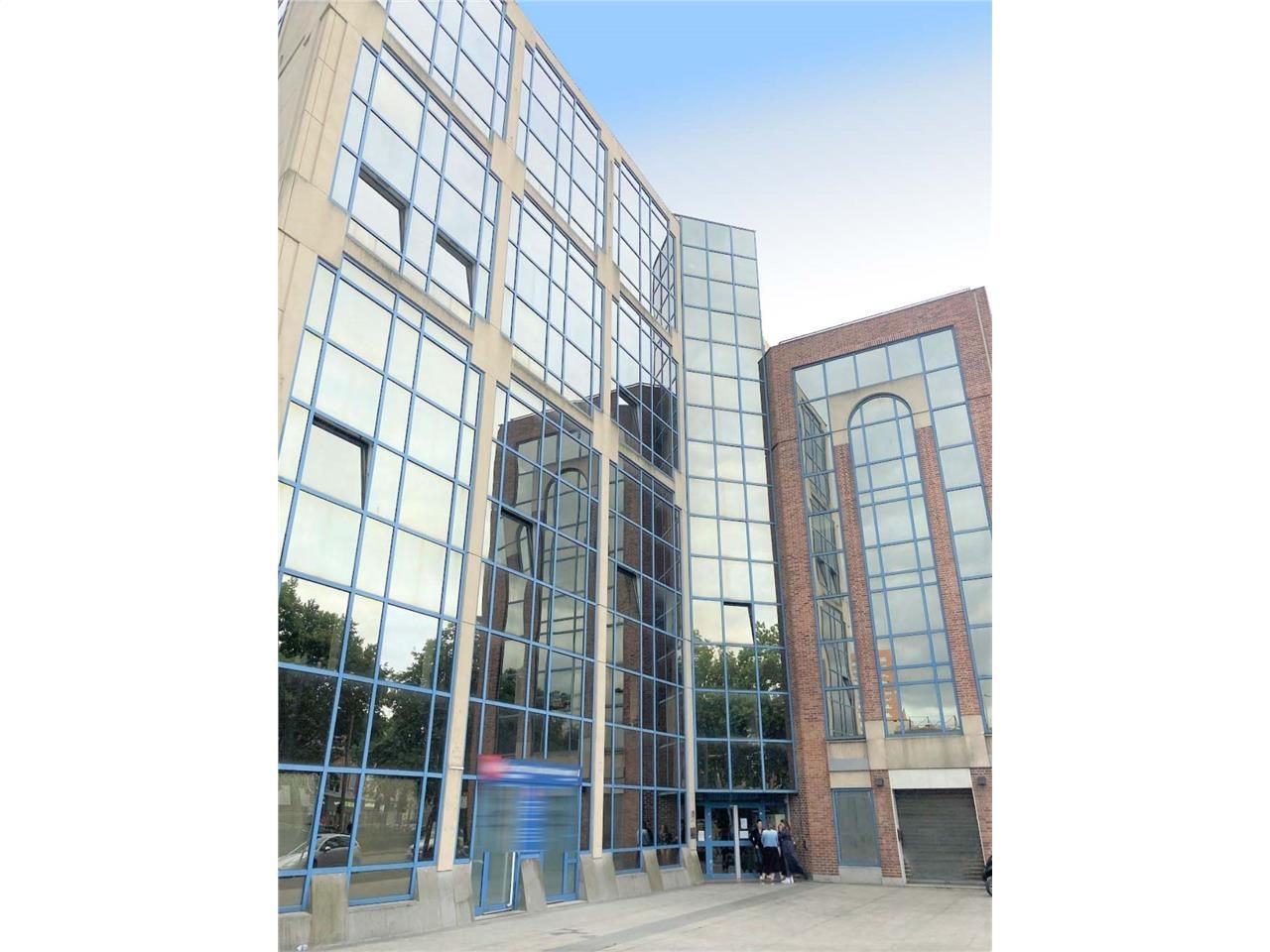 Bureaux à louer ou à vendre ! Nous avons le plais