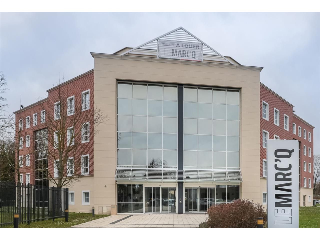 CBRE vous propose ces plateaux de bureaux complét