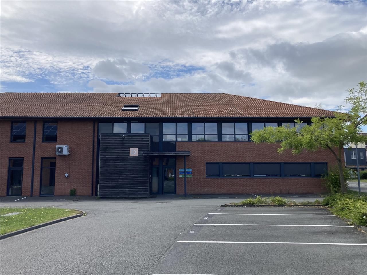 En vente à Wambrechies : un immeuble offrant deux