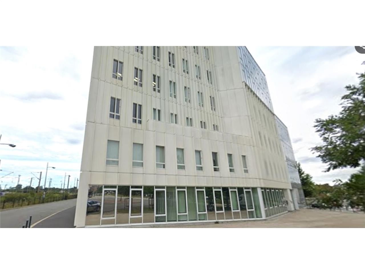 CBRE vous propose à la location cette surface de 