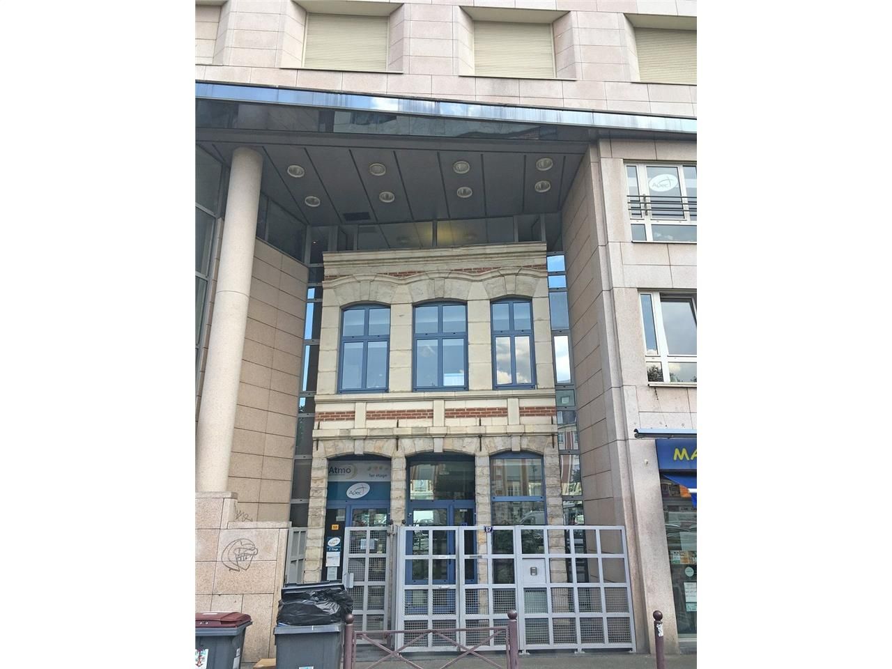 CBRE vous propose à la location, un plateau de bu