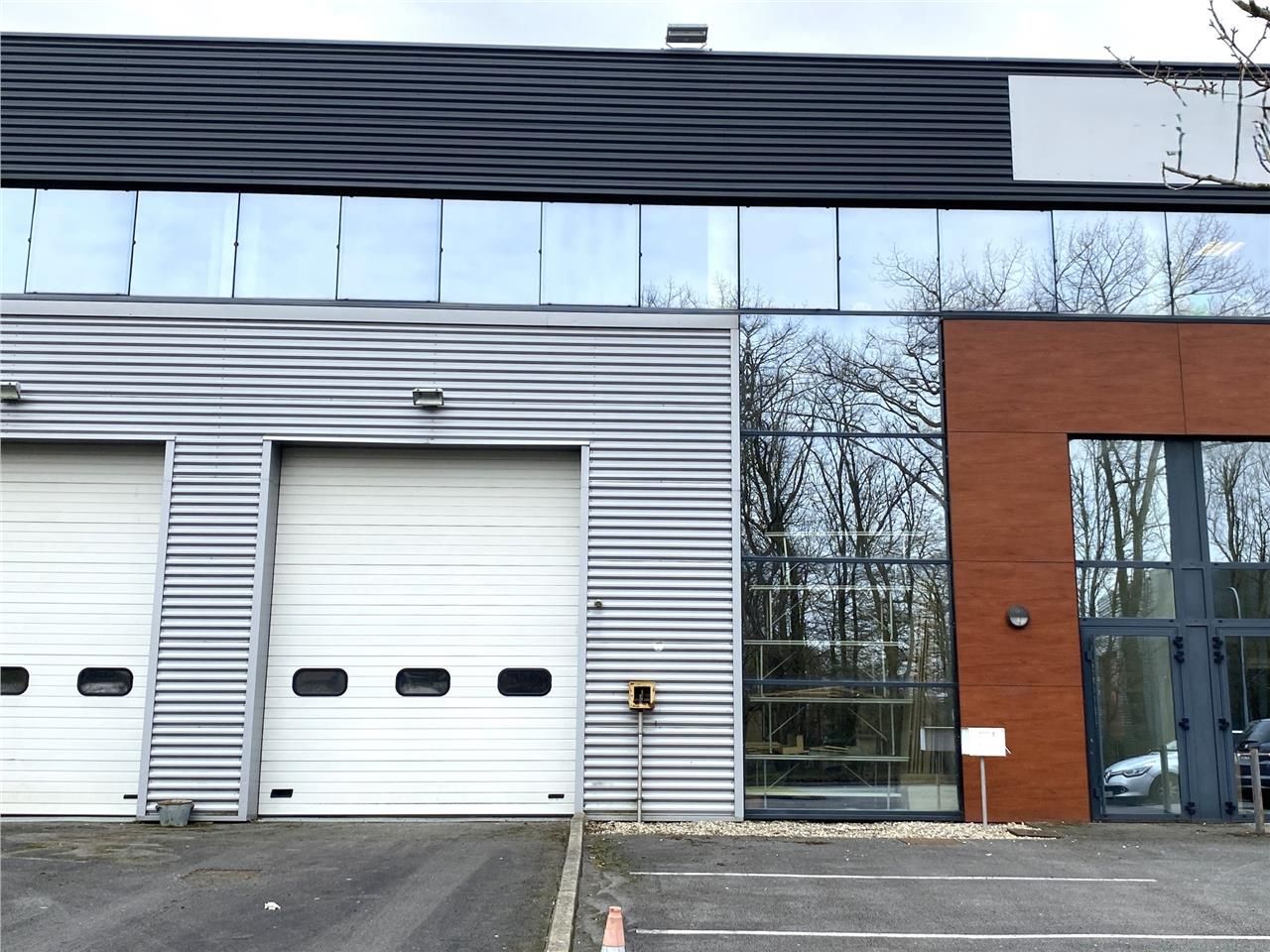 CBRE vous propose à la location, une cellule d'ac