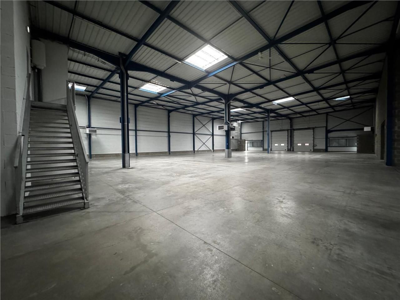 CBRE vous propose à la location, dans un parc d'a