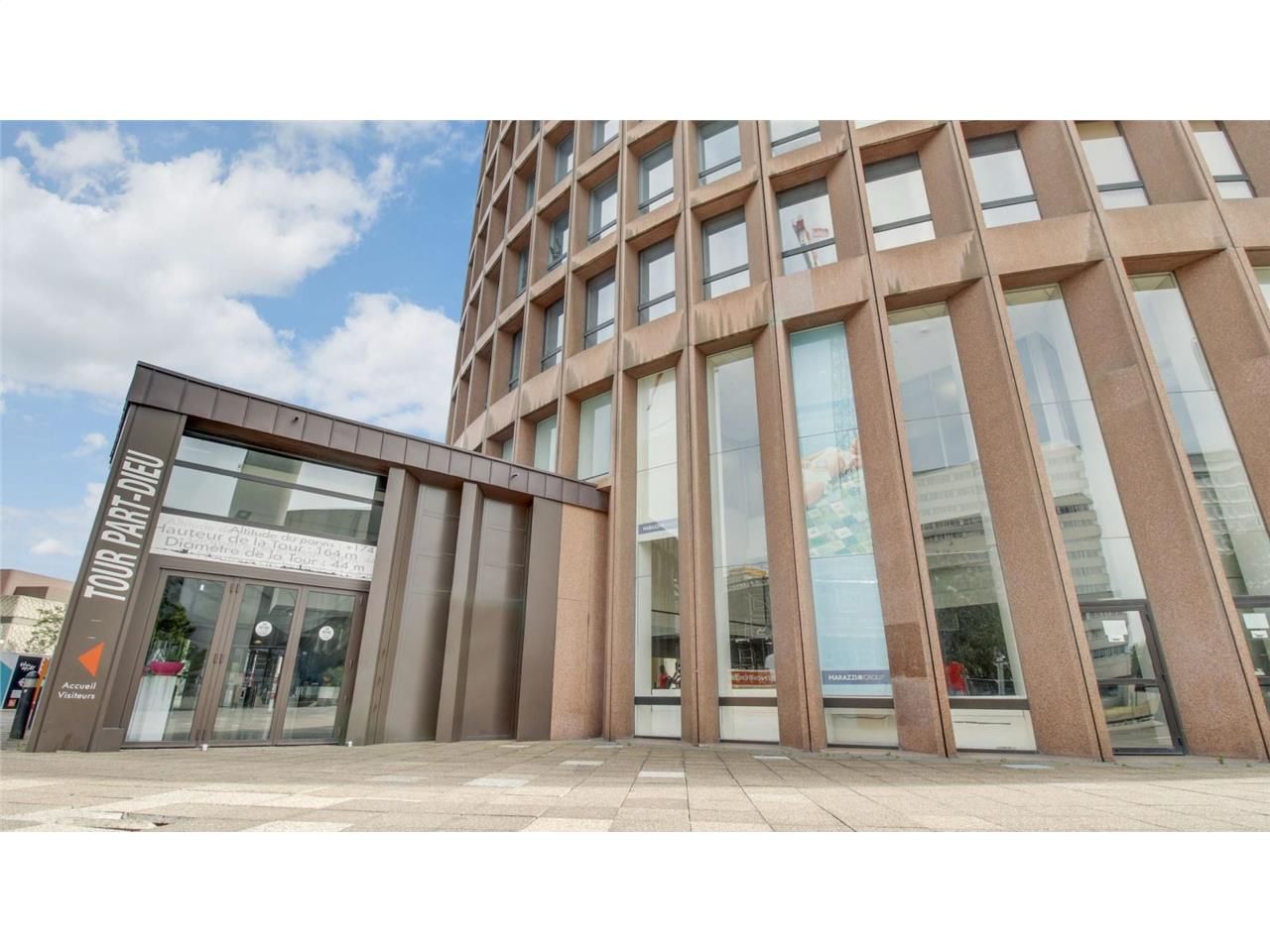 Dans la tour emblématique de Lyon située au coeur