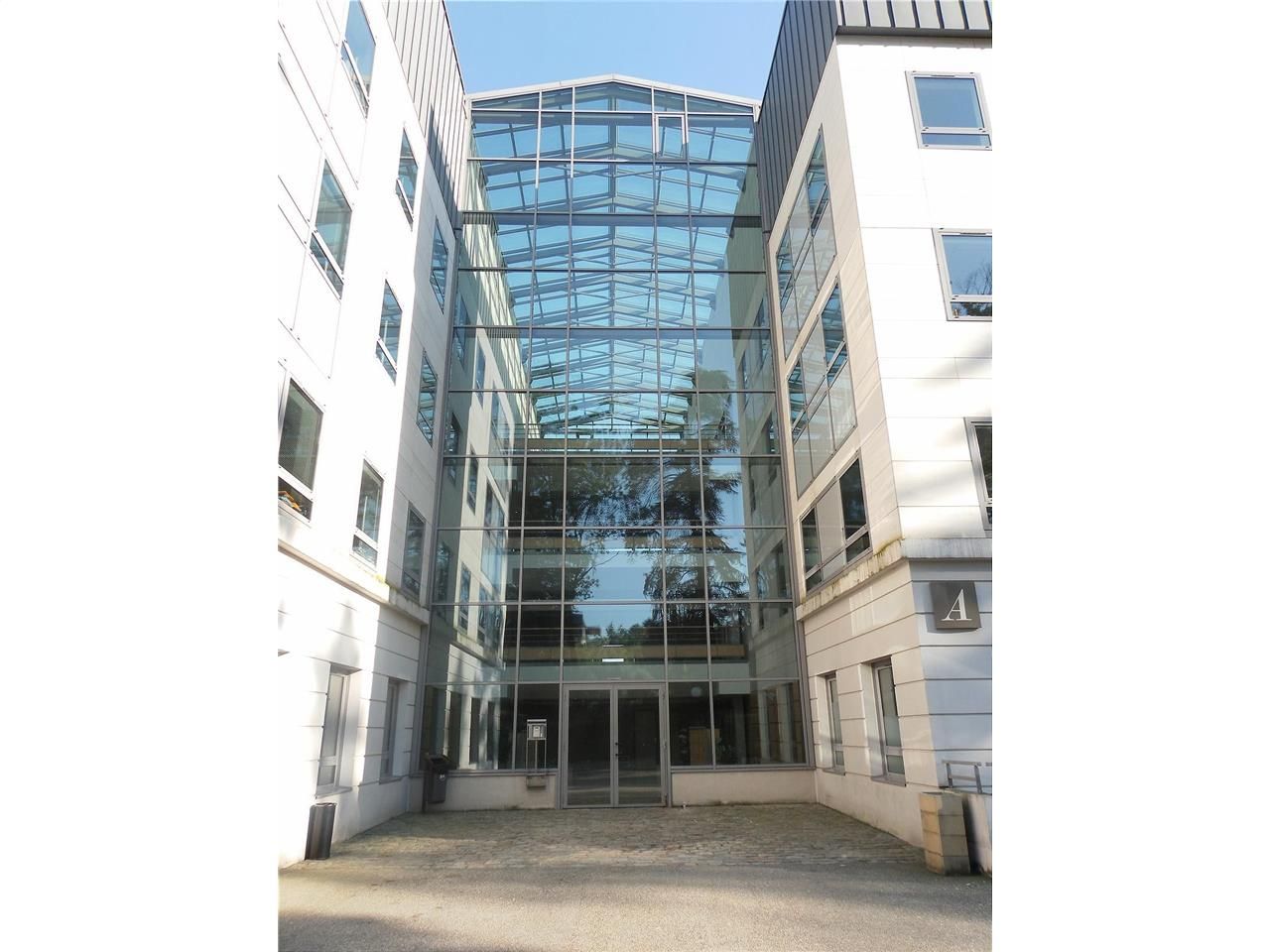 Immeuble de seconde main situé dans un parc arbor