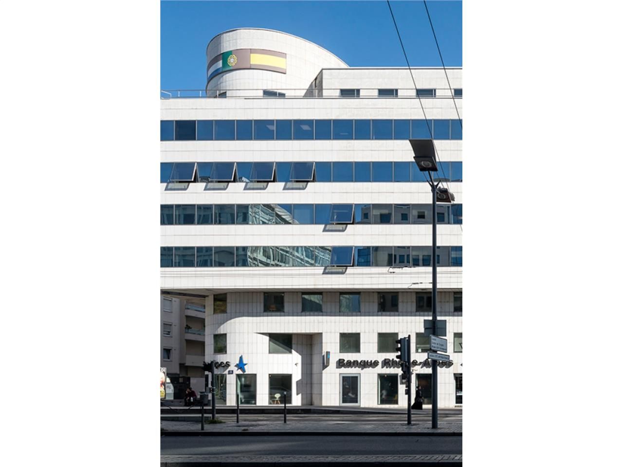 Le Rhône-Alpes est un immeuble emblématique de la