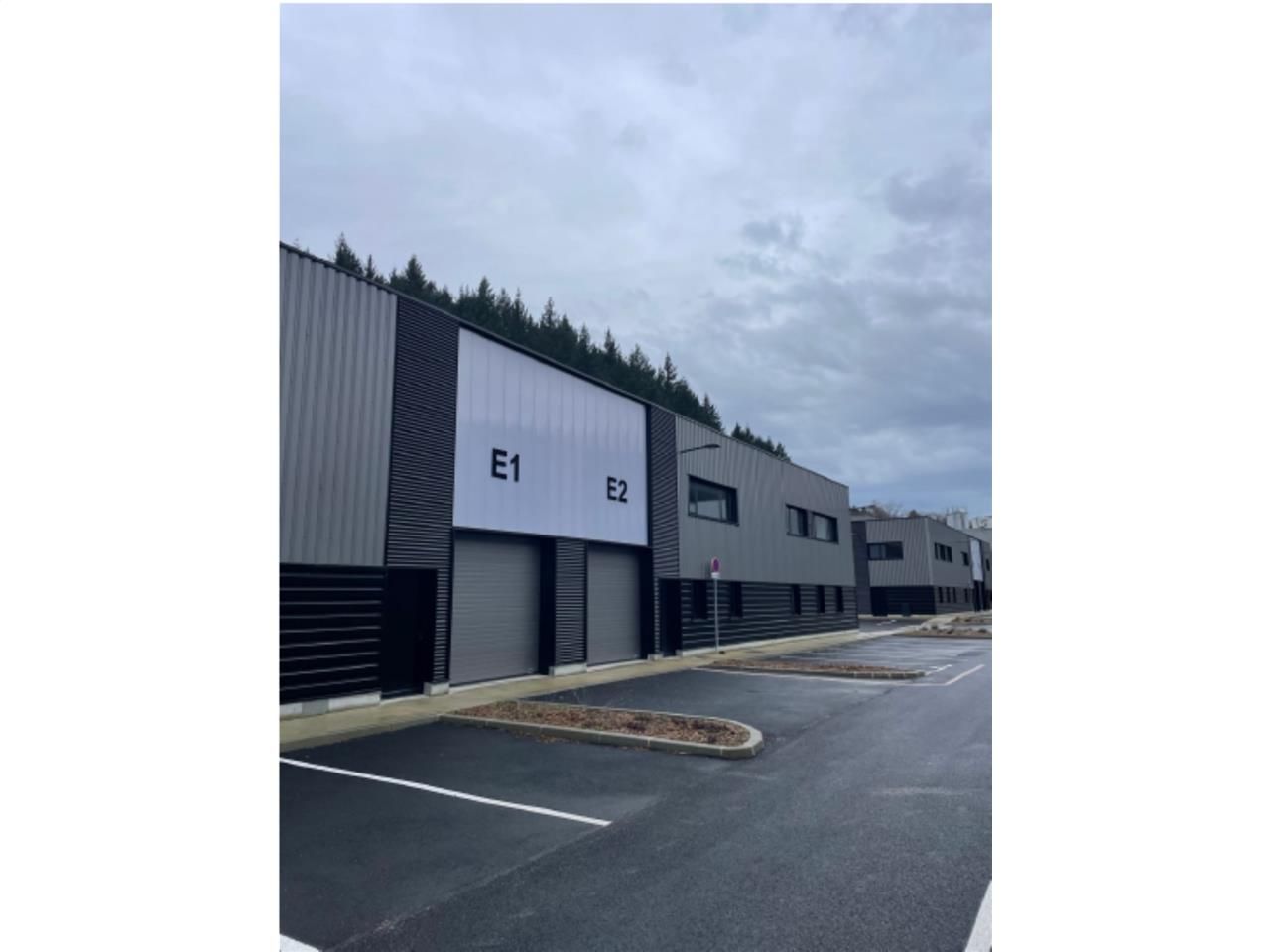 Découvrez les locaux d'activité à vendre au PARC 