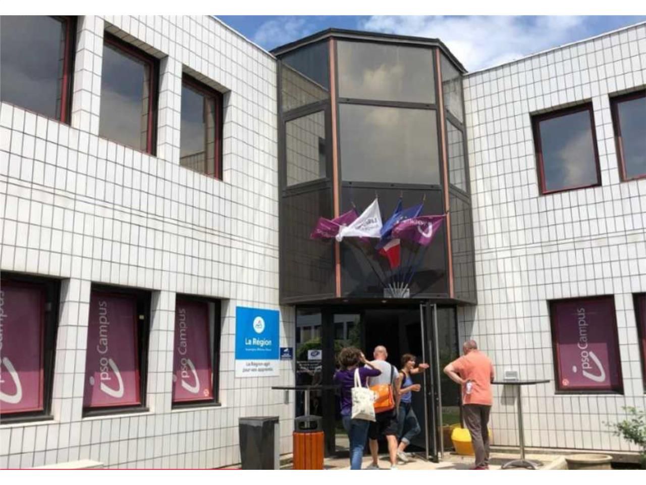 Au coeur du quartier Monplaisir, espace de bureau