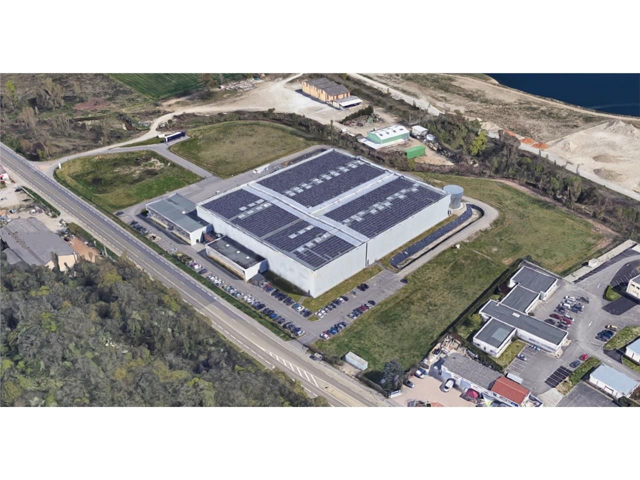 Au Sud de Lyon, à proximité du noeud autoroutier