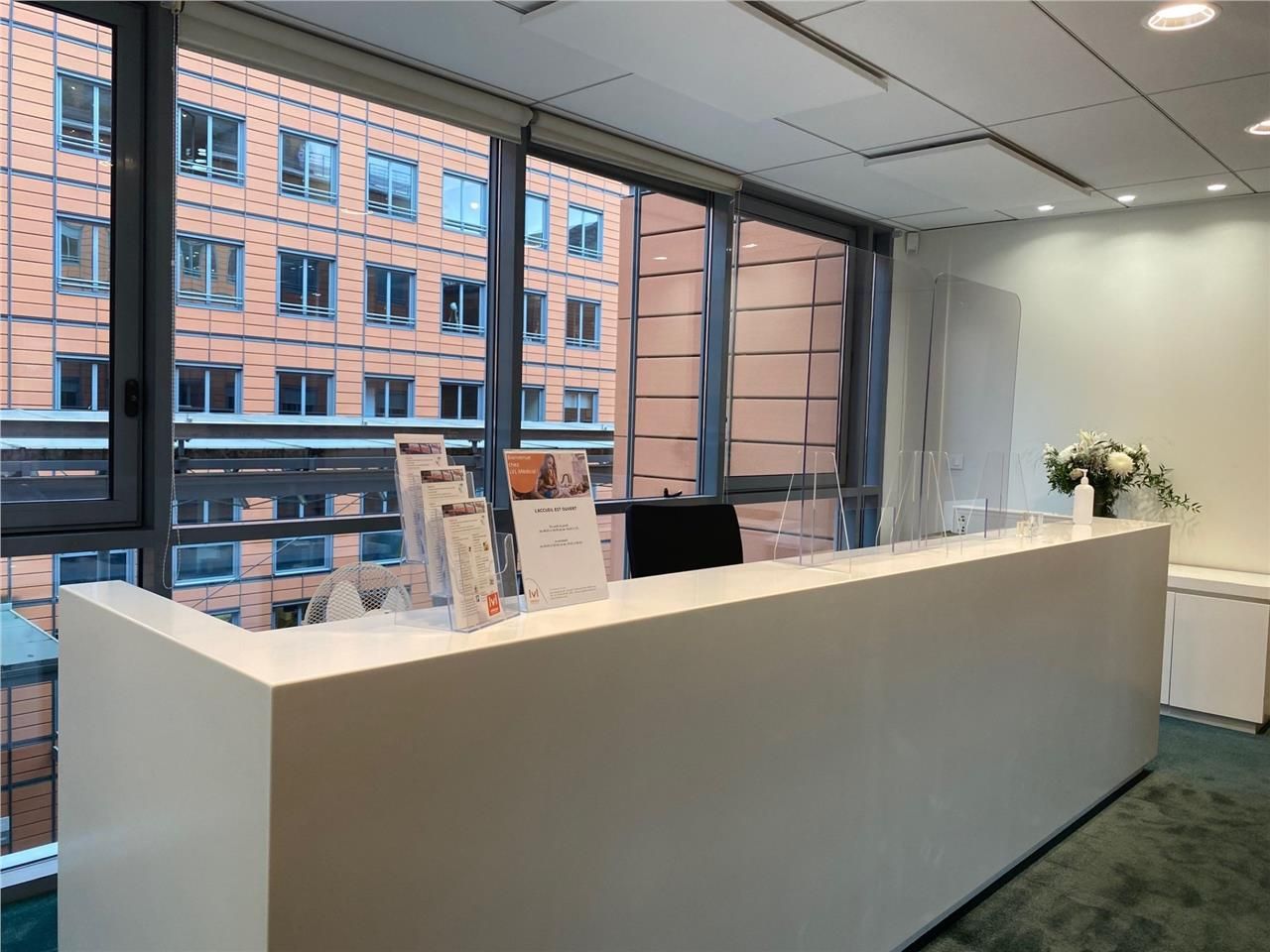 A louer au coeur de la Cité Internationale 2 plat