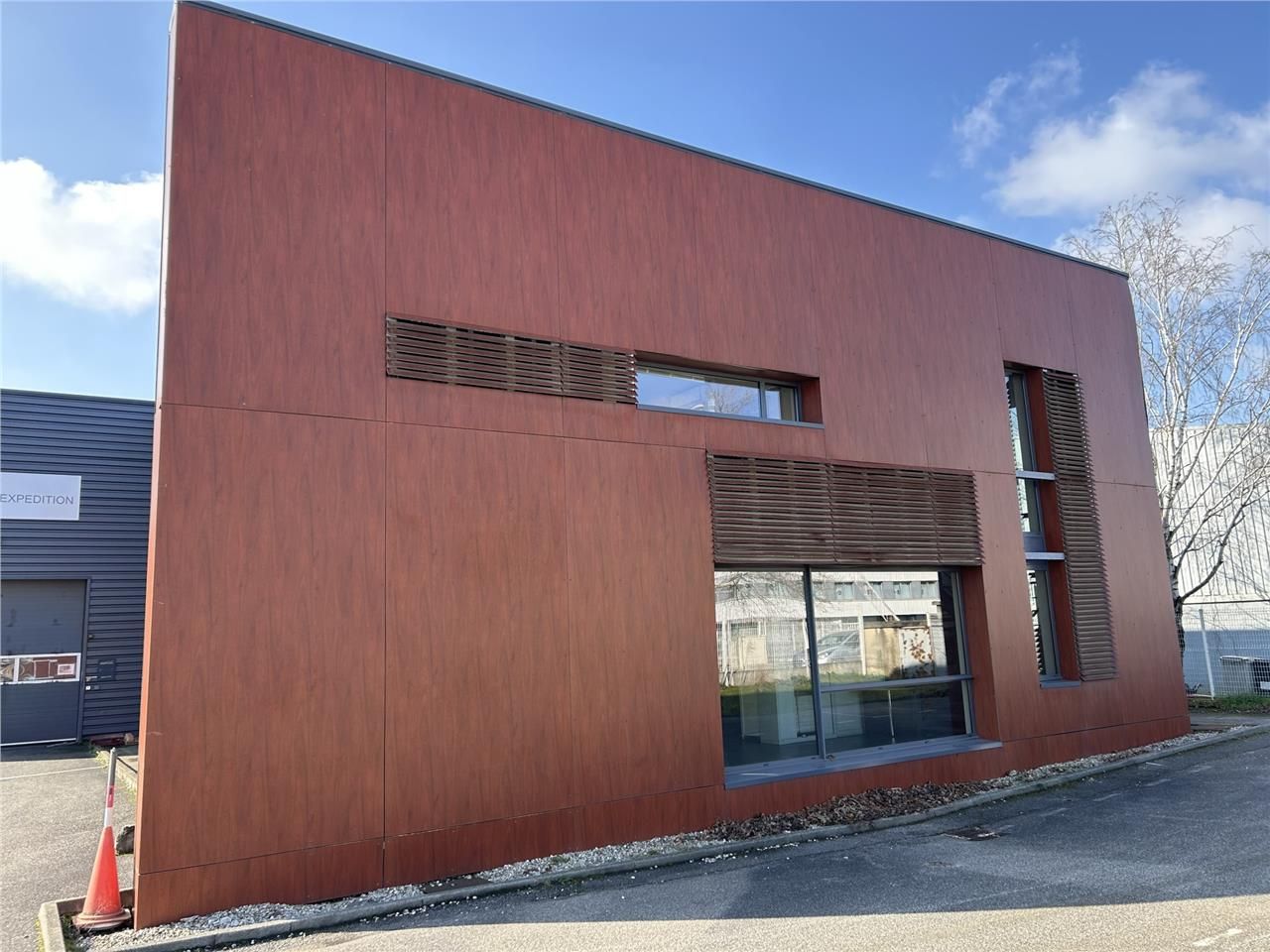 CBRE Lyon vous propose de découvrir cet ensemble 