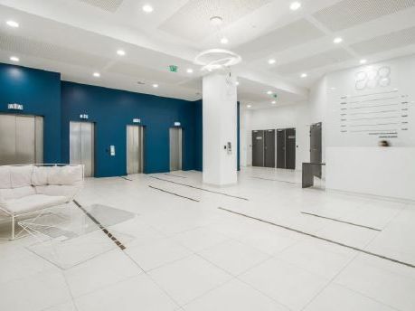 Immeuble à l'architecture des années 70 a fait l'