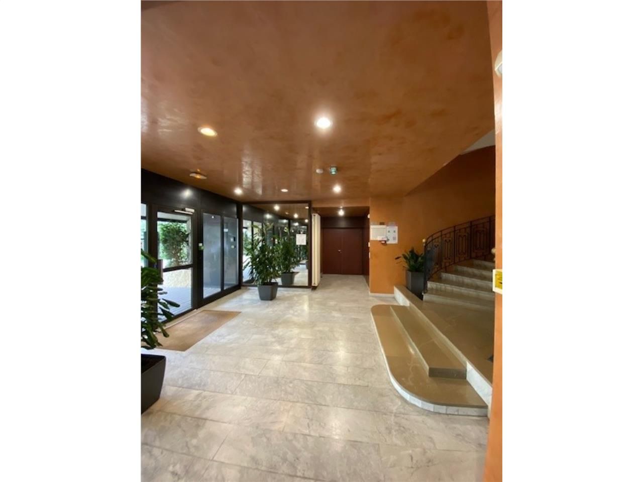 Au coeur du Parc de Crecy, une surface de bureaux