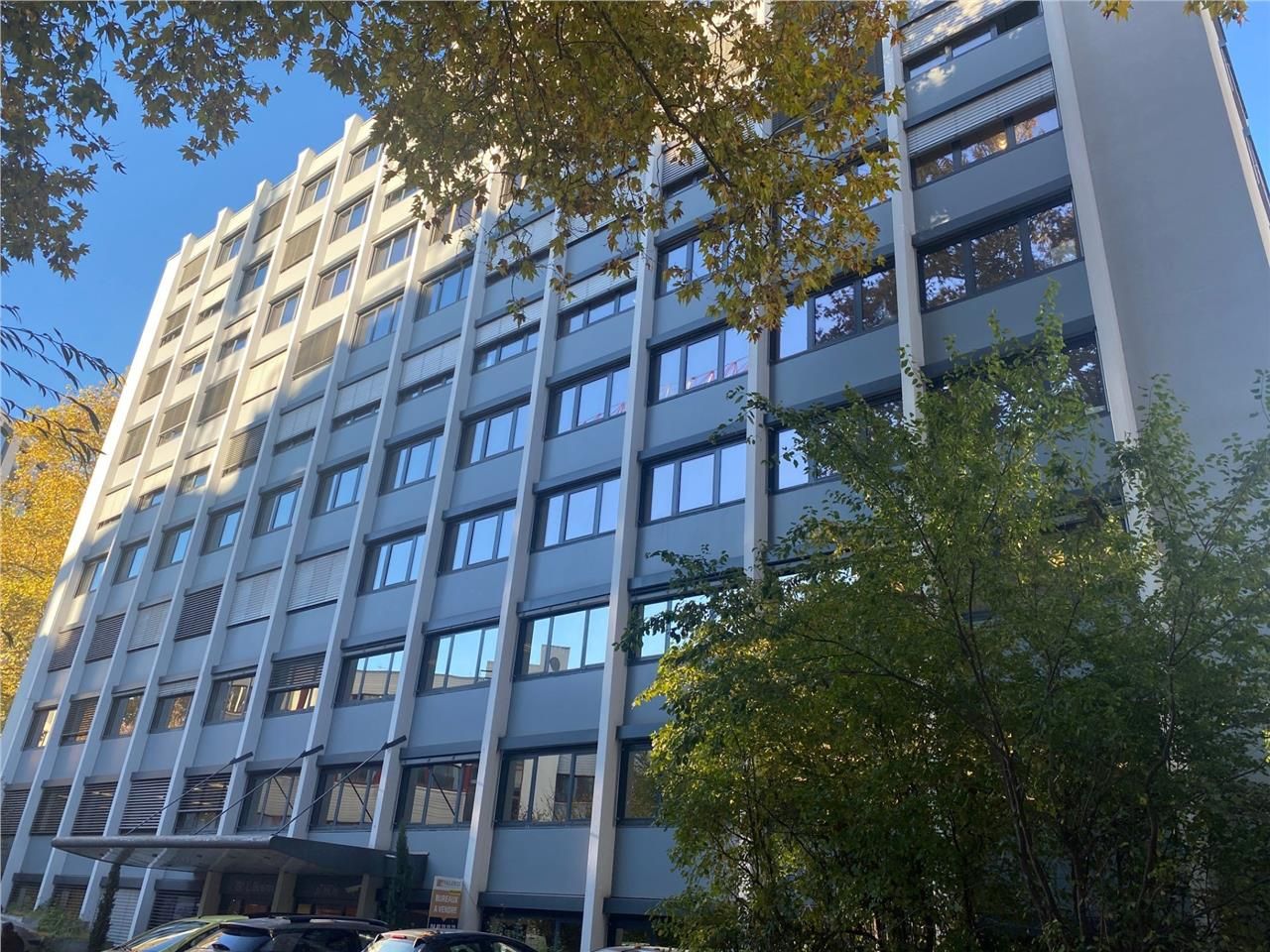 A louer, surfaces de bureaux dans un immeuble réc