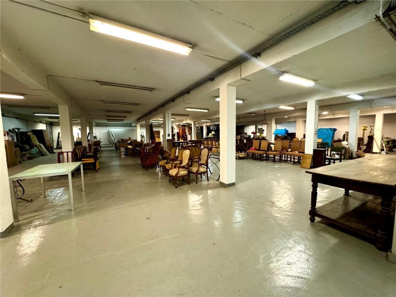 Vous recherchez un local d'activités en location