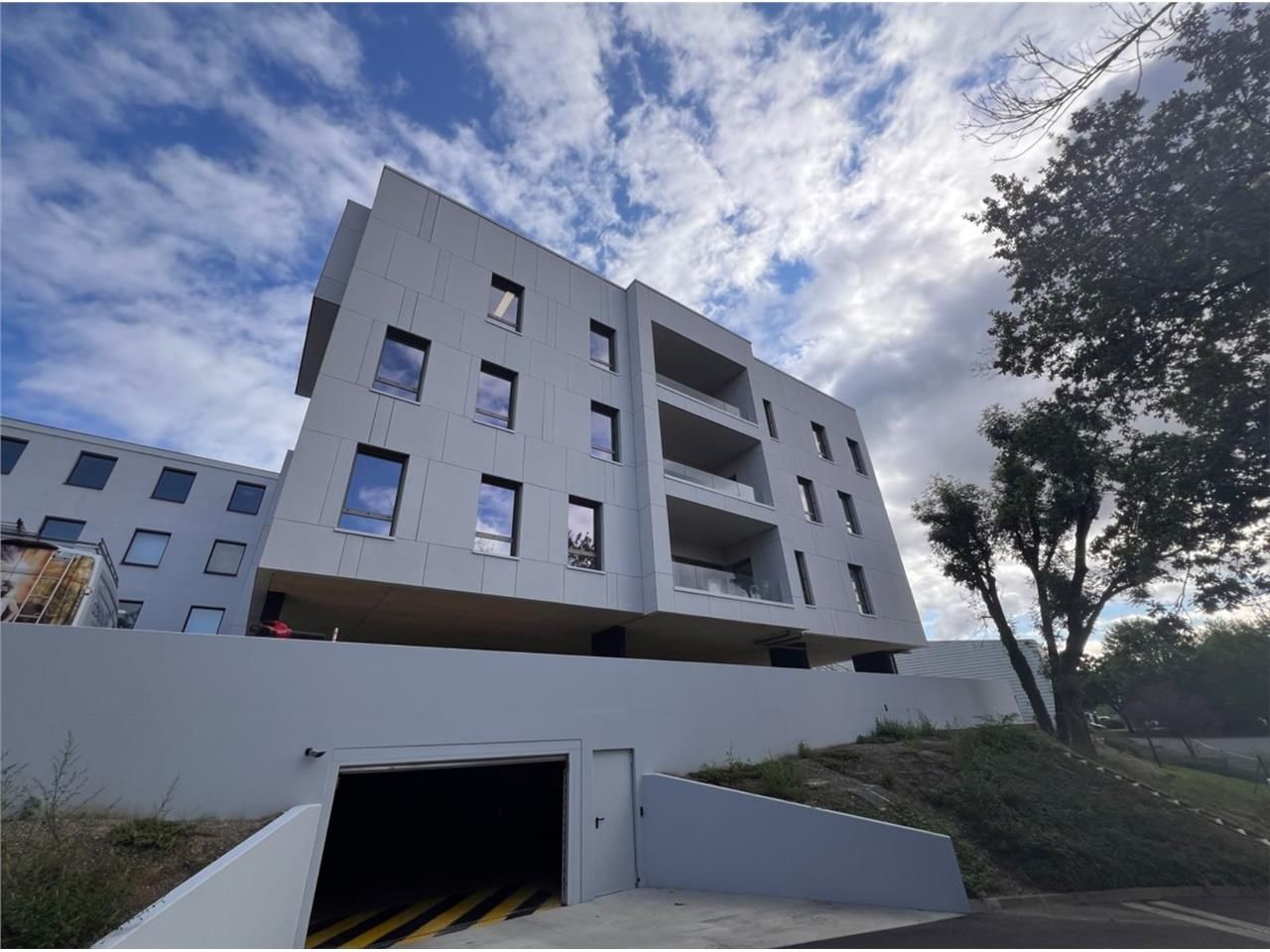 Au sein de la Techlid, plateau de bureaux neufs à