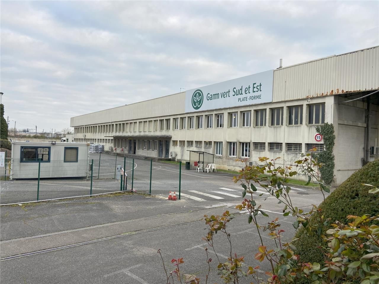 Situé au Sud Est de Lyon, entre le boulevard péri