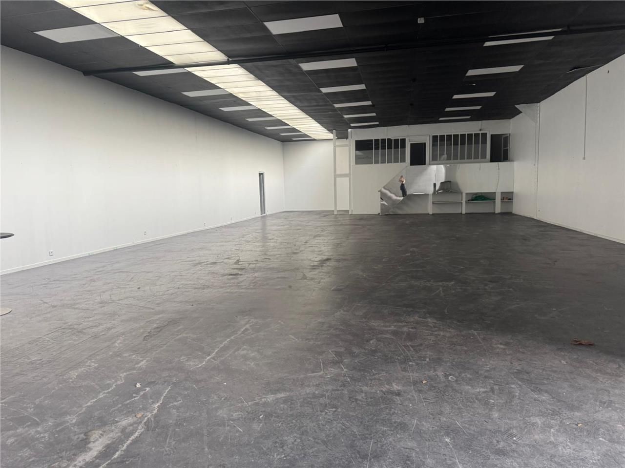 CBRE LYON vous propose un local d'activités de 60