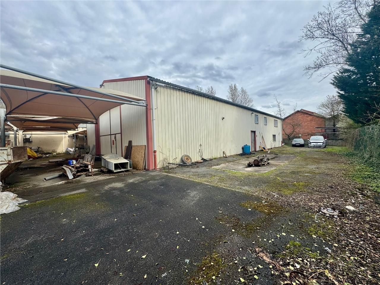 CBRE Lyon vous propose ce local d'activités dispo