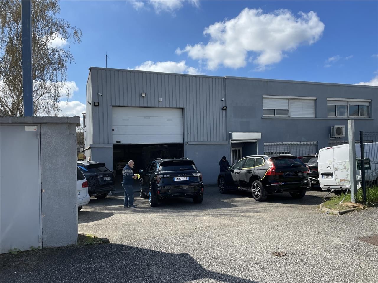 Vous recherchez un local d'activités à louer sur