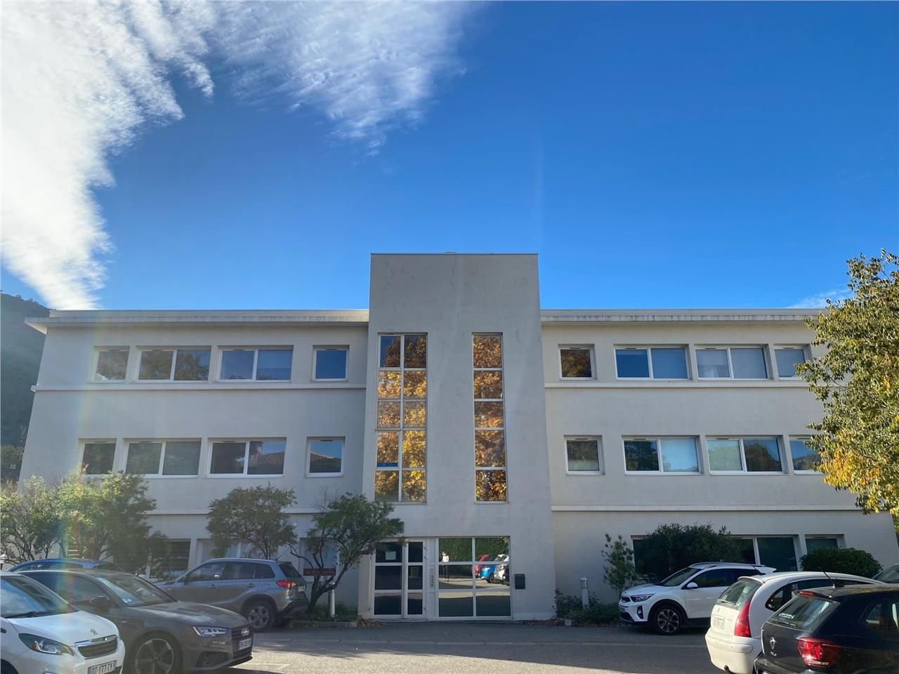 BUREAUX A VENDRE - 13420 GEMENOS : Le GRAND BOSQU